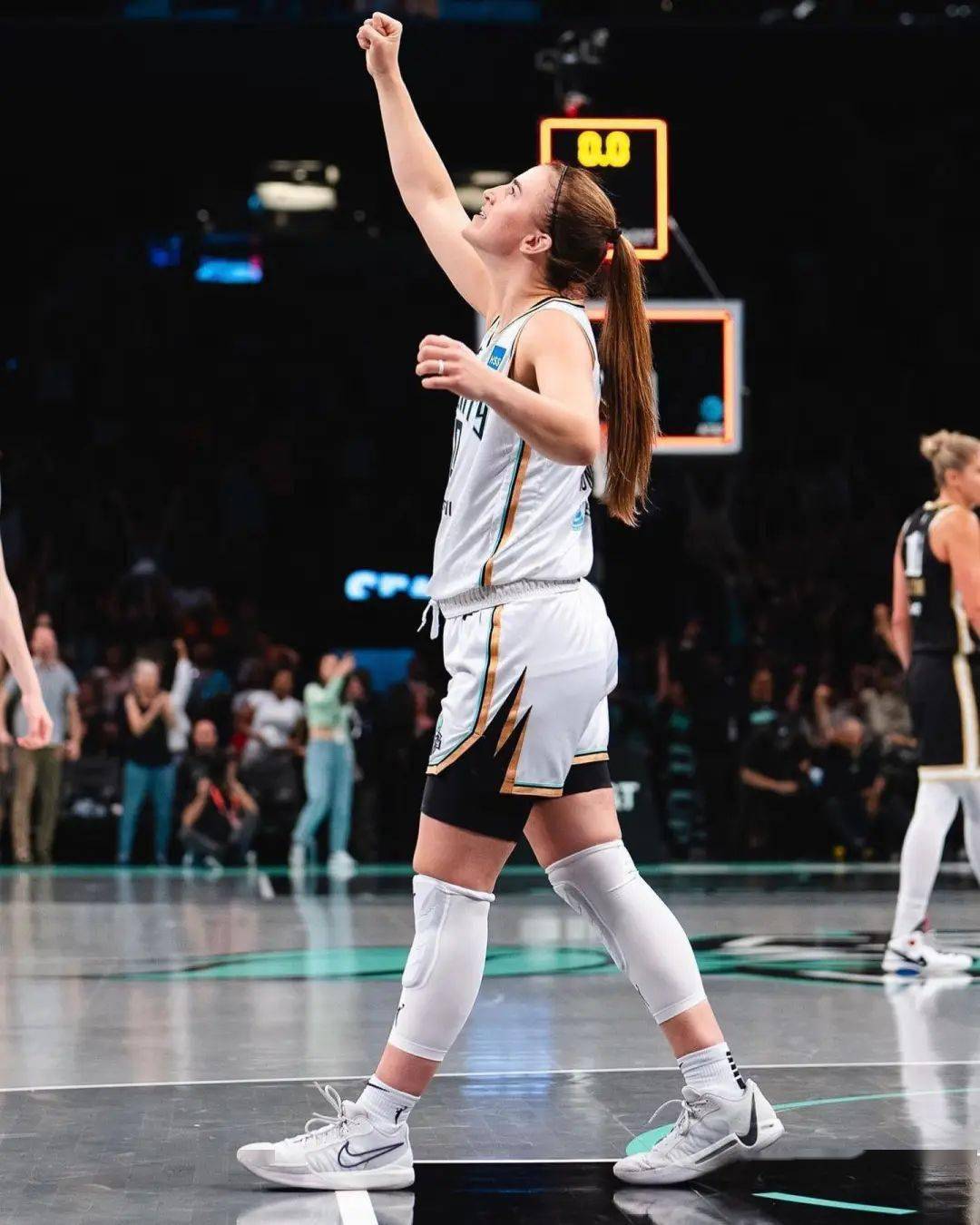 颜值你打几分?_nike_sabrina_设计