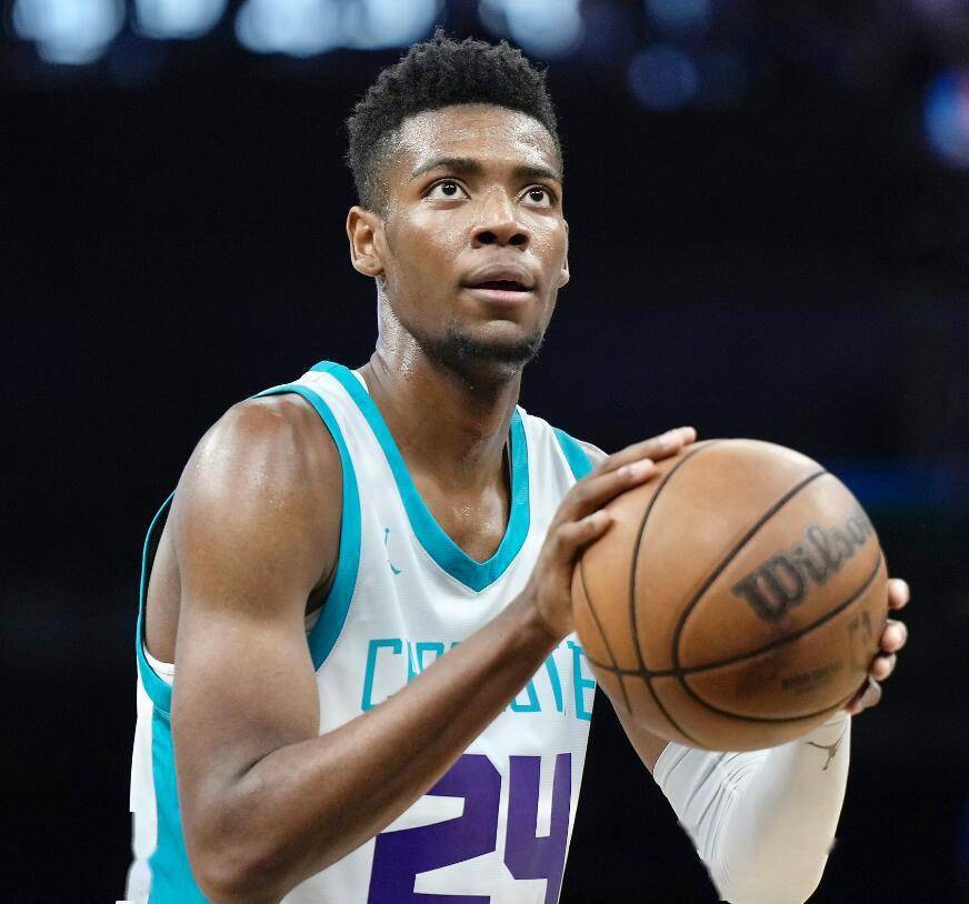 榜眼布兰登-米勒和耐克签下多年代言合同_depaula_nick_顺位