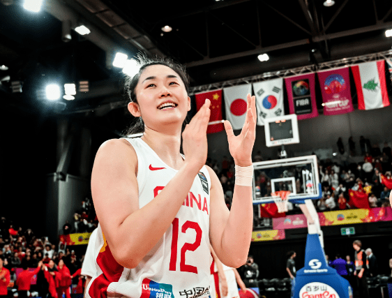 助力中国女篮夺冠!咱新乡姑娘潘臻琦回家了_训练_母校_现役
