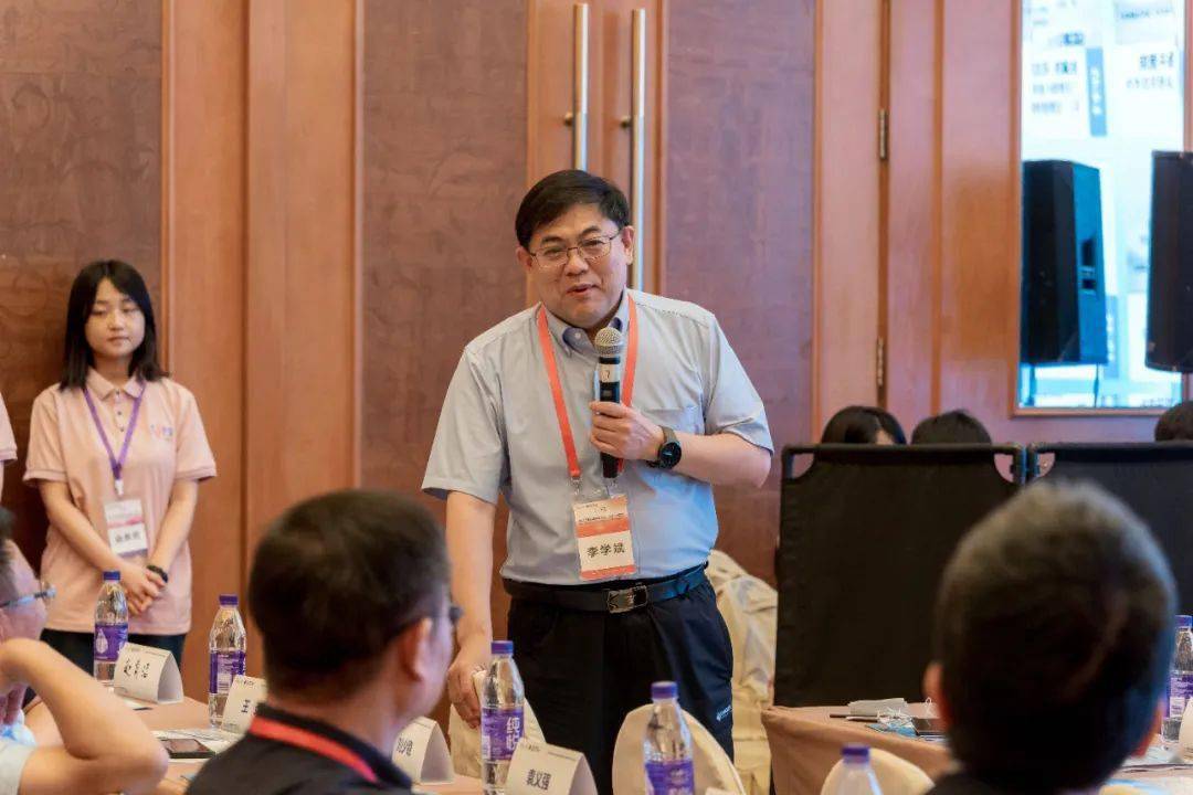 广东省人民医院薛玉梅教授北京大学人民医院李学斌教授四川大学华西