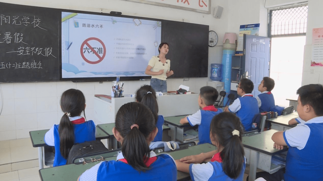 西昌阳光学校学生坠楼图片