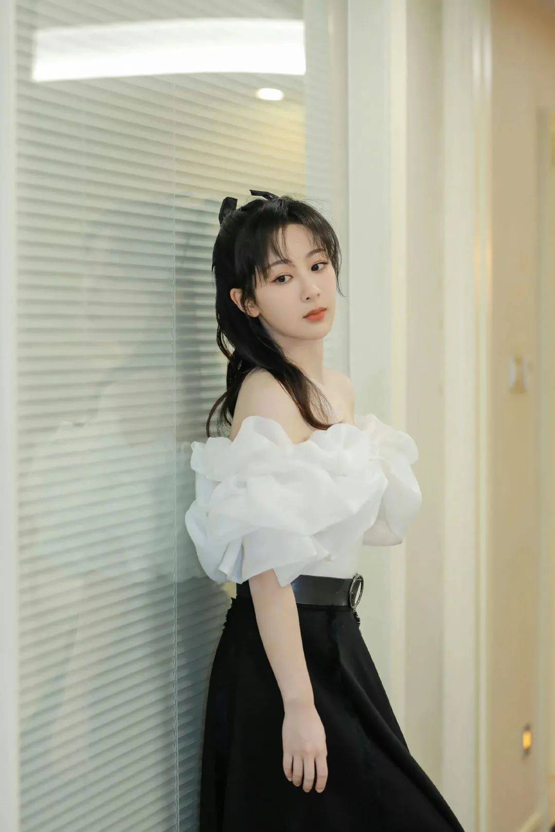 杨紫更美了,和瘦没关系!_刘海高_八字_自然