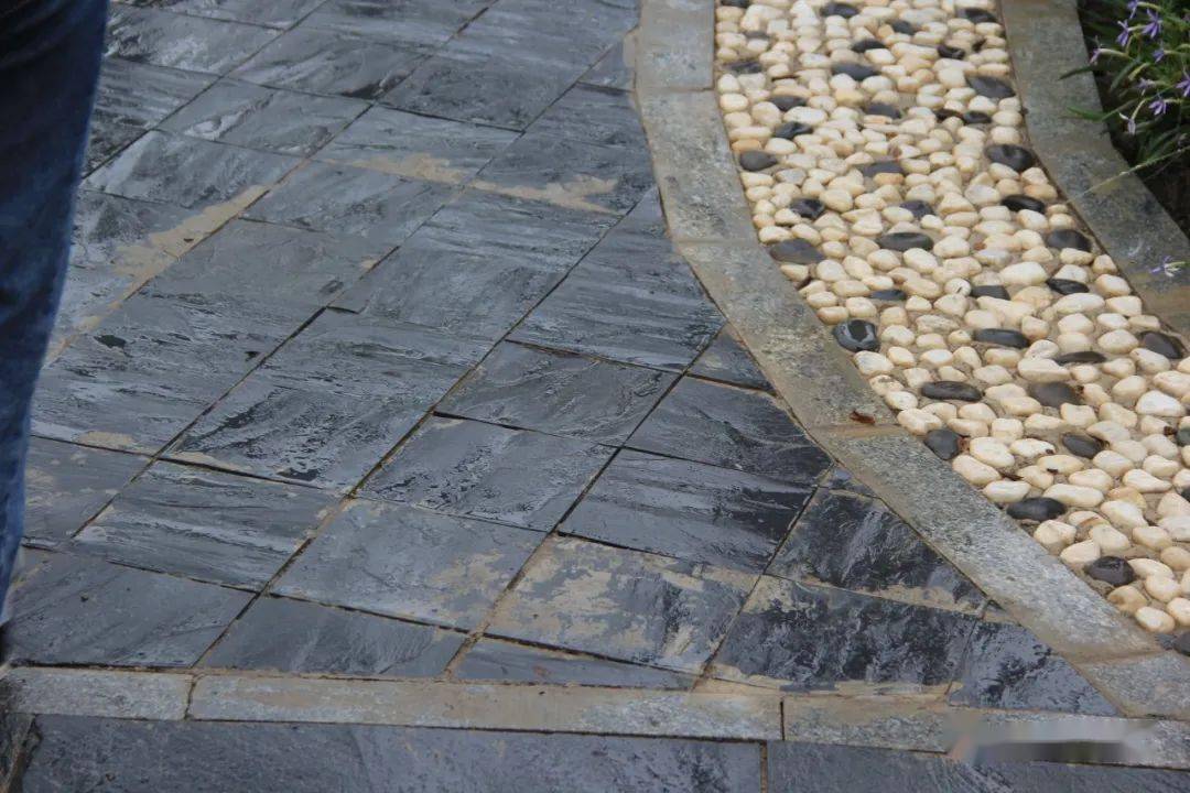 景观收边细节处理_公司_郑州市_绿洲