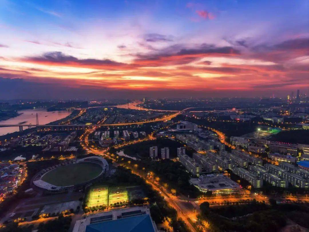 番禺区聚力打造广州大学城粤港澳大湾区创新创业集聚区_建设_产业带