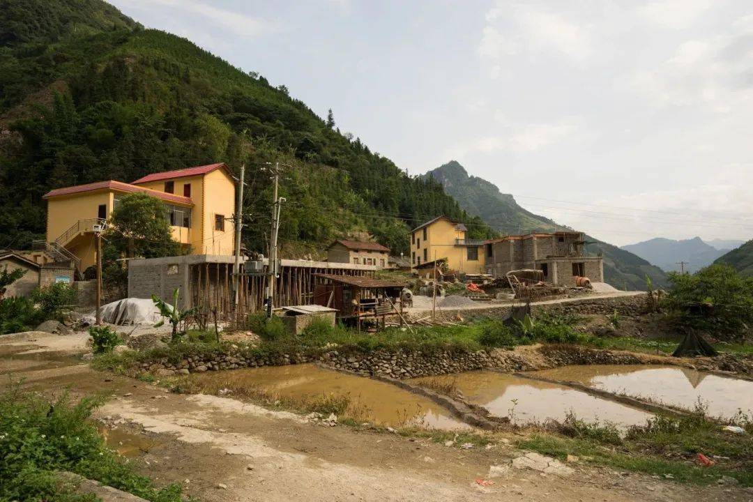 唐立红:人字桥村的变迁_村民_铁路_建设