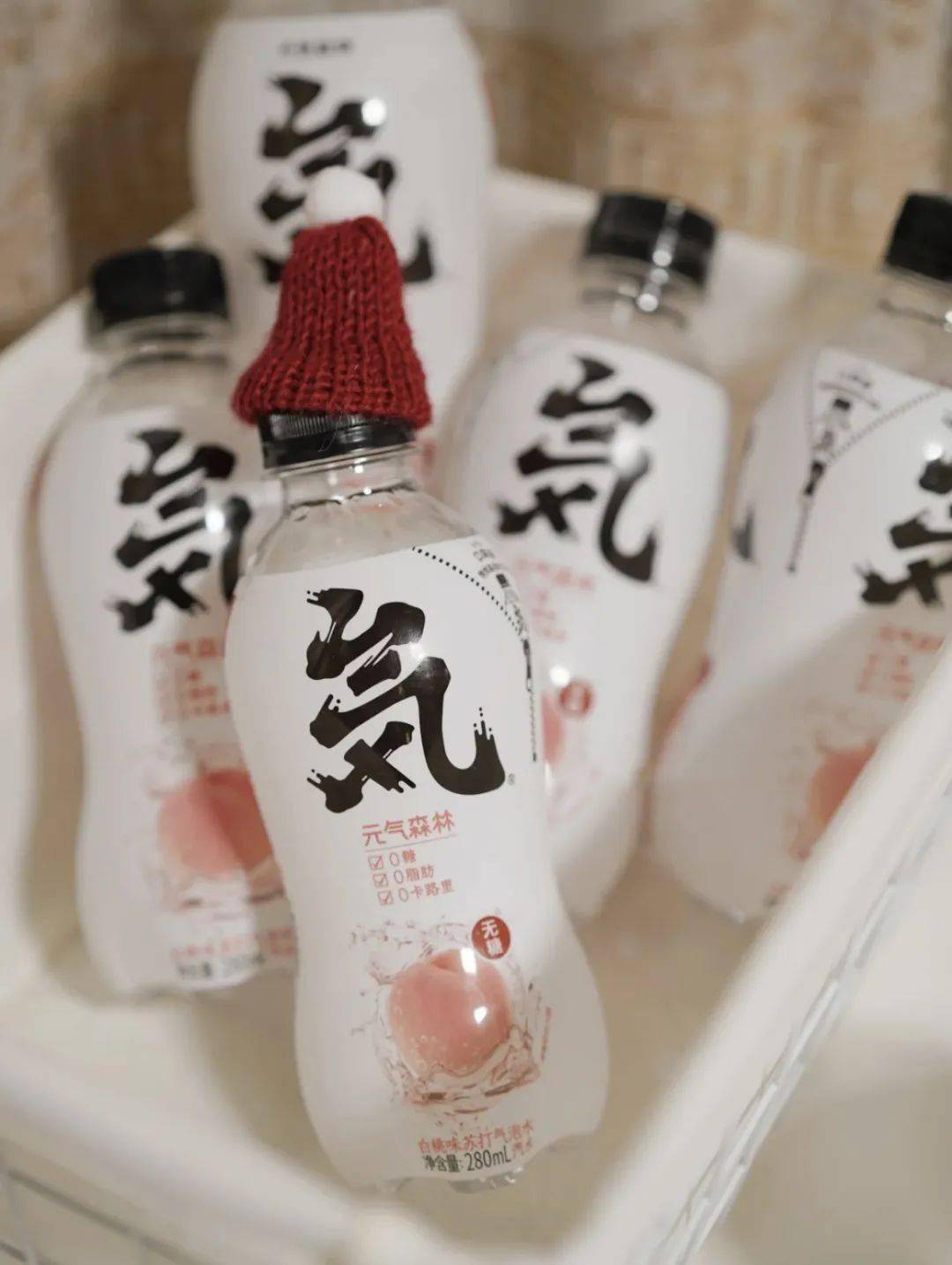 元气森林白桃味苏打气泡水909090铁字们,冲就完了!