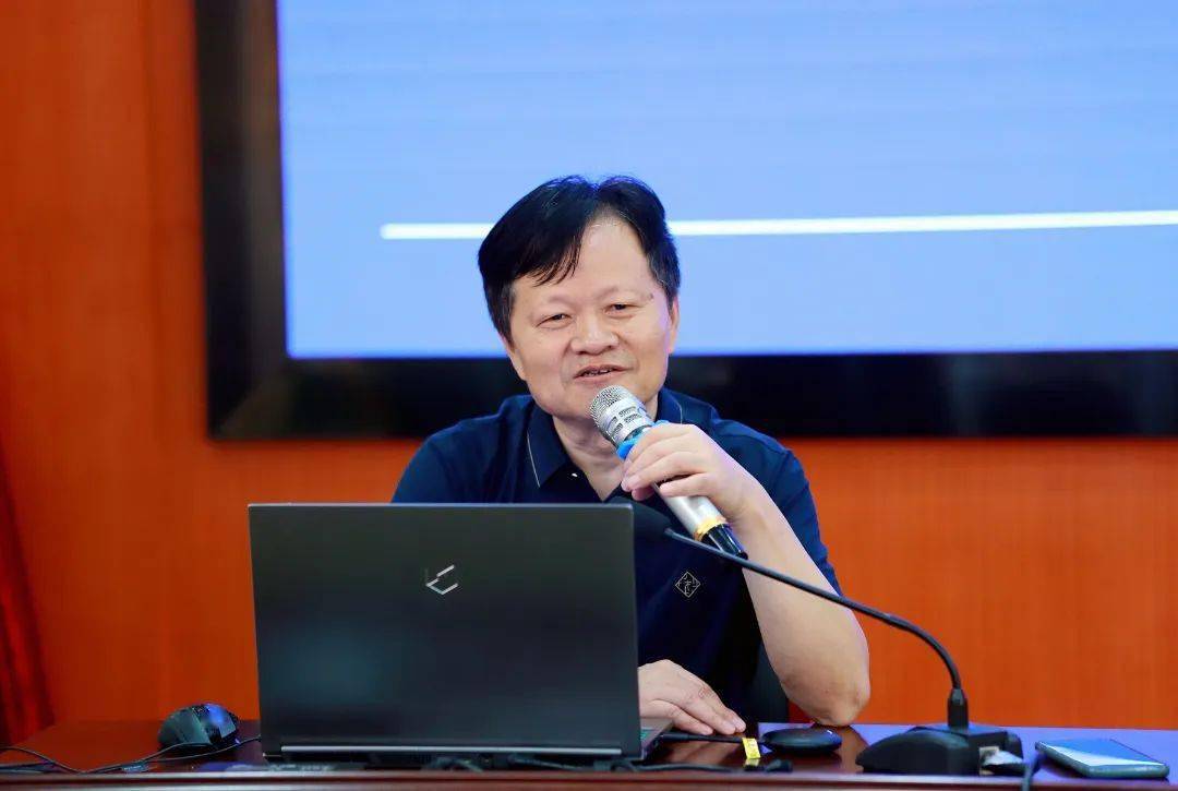 2023年椒江区校园长书记暑期读书会圆满结束_教育_发展_实践