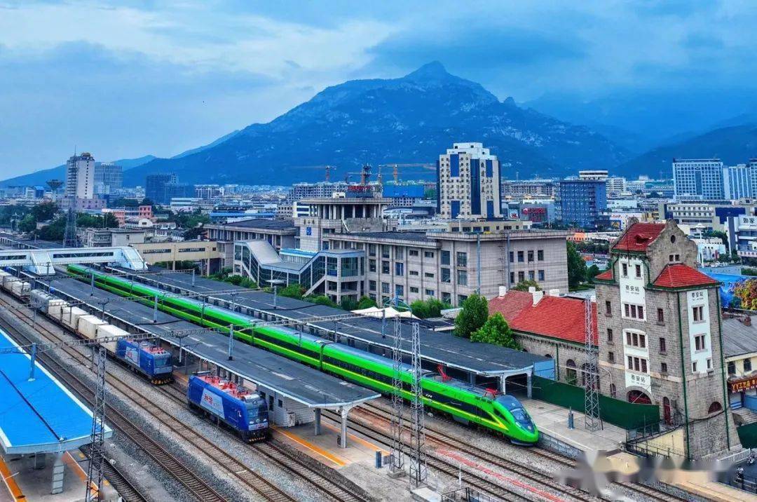 泰山站时隔12年再次开行高铁列车,正式加入全国高铁网.