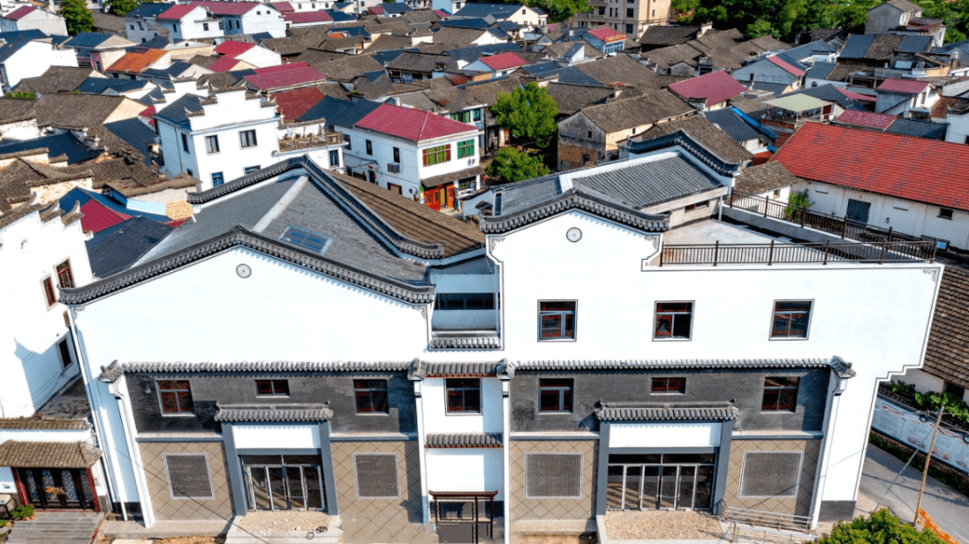 檀溪镇平湖村:旅游集散中心微改精提,提高乡村旅游接待能力