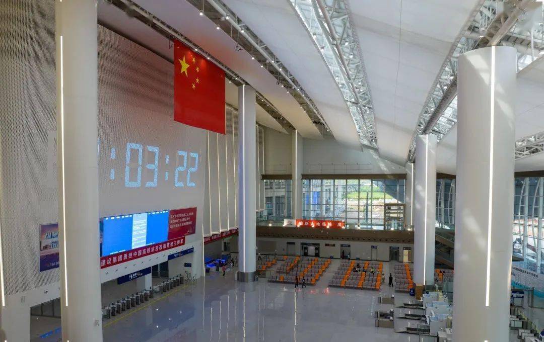 虎门站南站房开门迎客_施工_装饰_小时