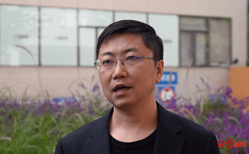 极米科技董事长钟波(资料图)极米科技是一家诞生于成都的科创板上市
