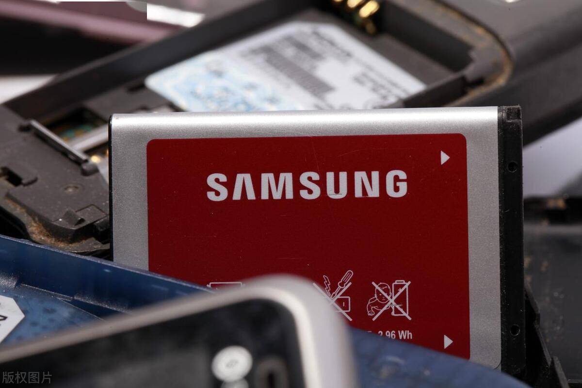 三星官翻机 来自搜狐网