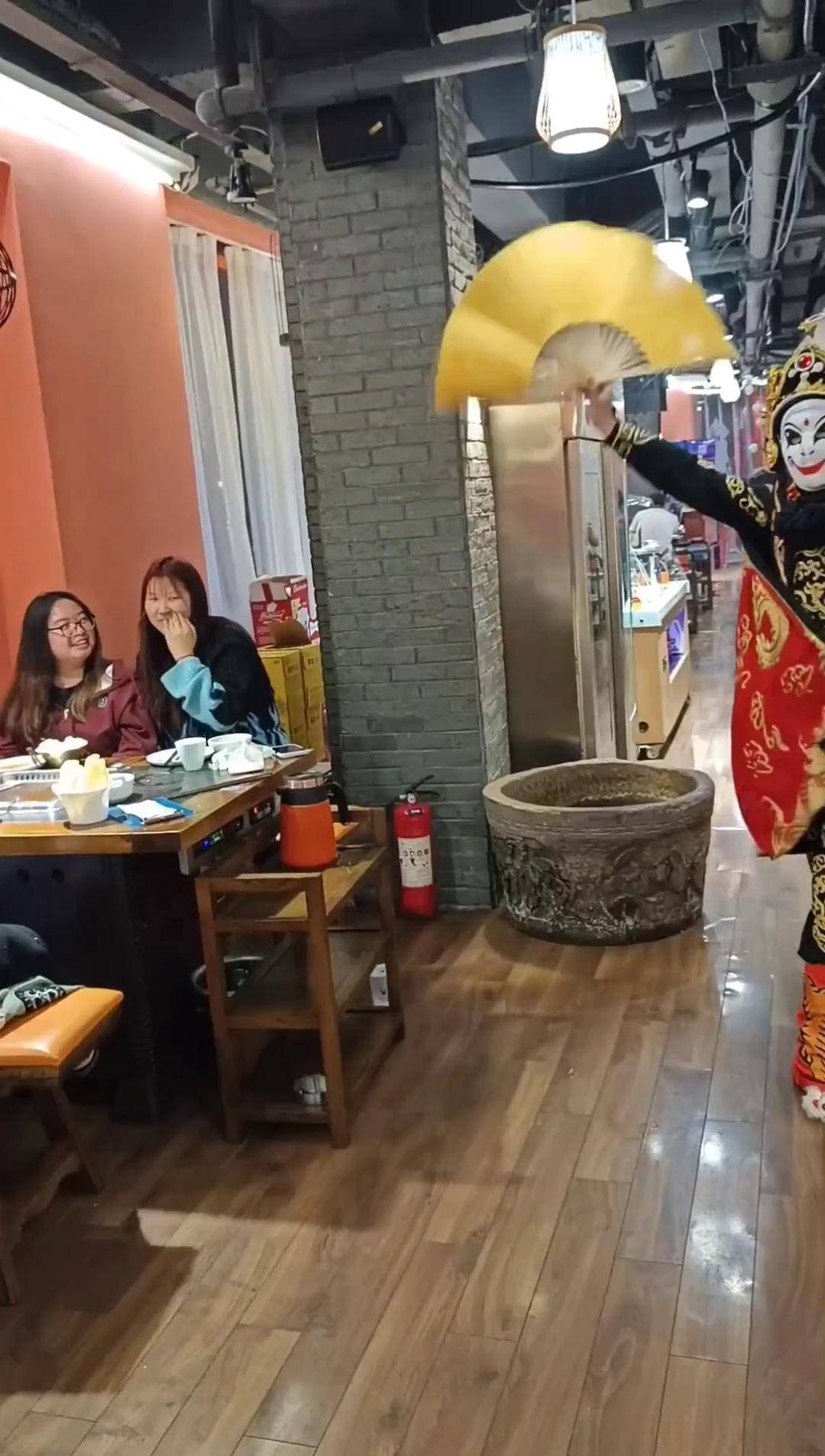 川剧变脸 谁说戏曲不抖音 同城优先推荐 蓝脸的窦尔敦盗御马红脸的