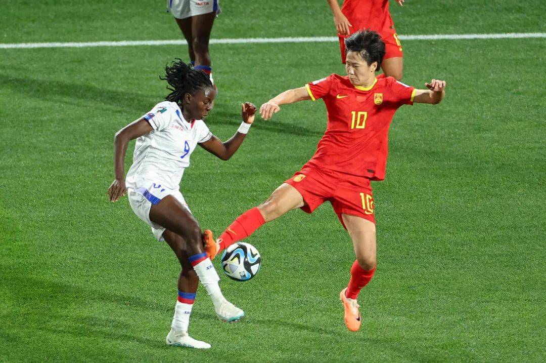 绝境逢生!中国女足1比0海地女足获首胜_中国队_头球攻门_比赛