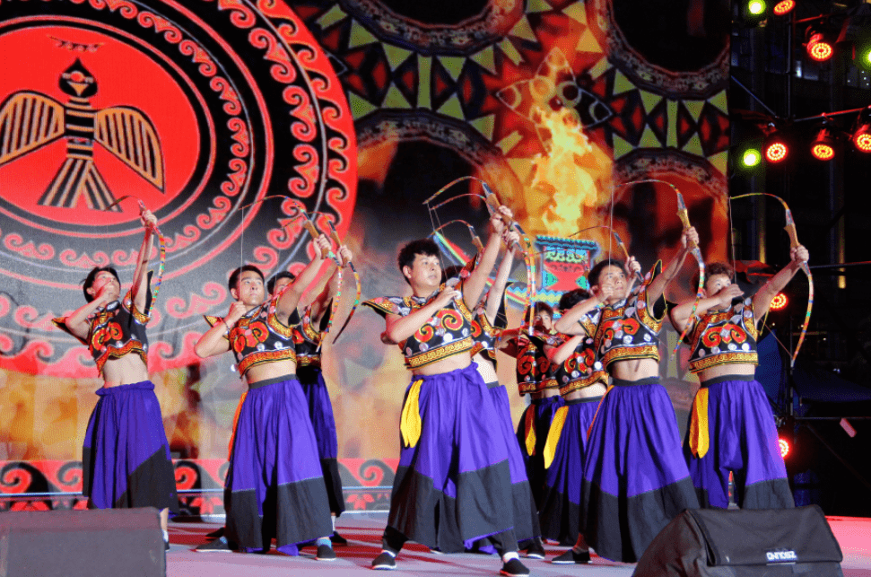 暑假旅游推荐丨激情点燃八月,马边火把节来了!