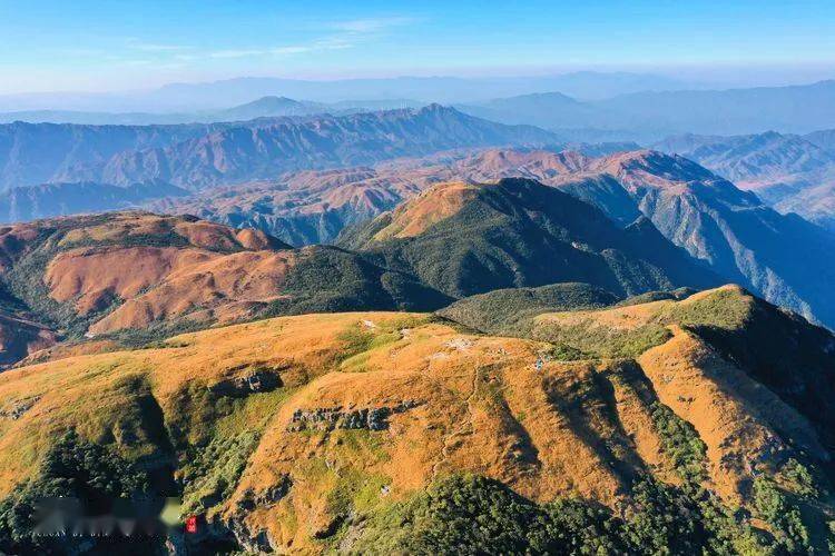 13名驴友擅闯英德石门台保护区被困,获救后将面临处罚_救援_报警_人员