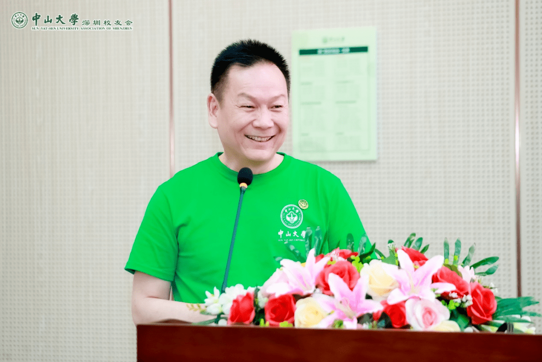 会常务副会长,中山大学深圳校友会外国语&翻译学院分会名誉会长王忠青