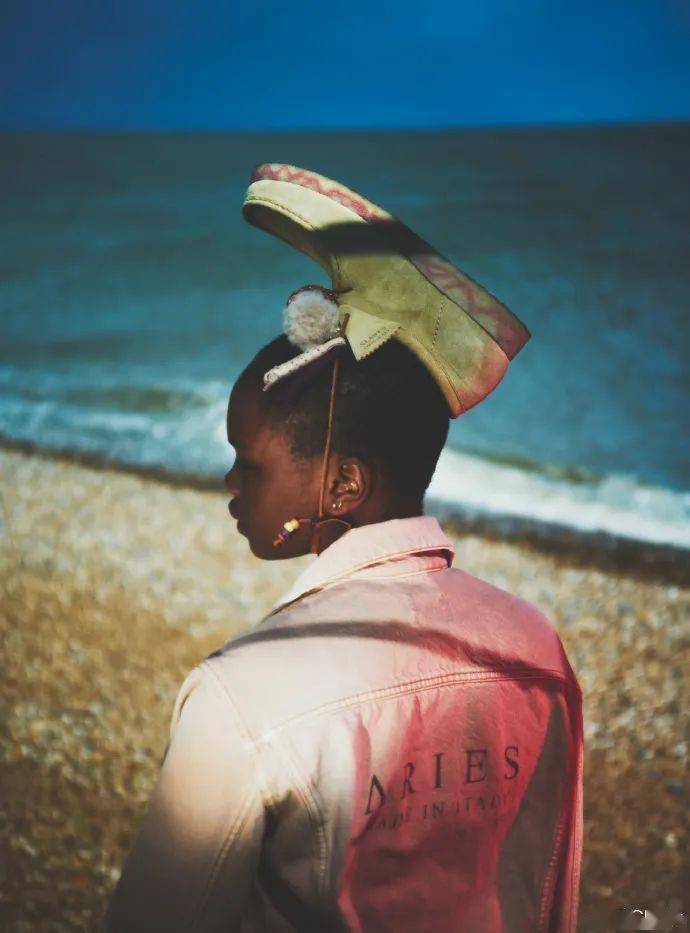 李宁的第二家上市公司,市值超百亿元_品牌_收购_clarks