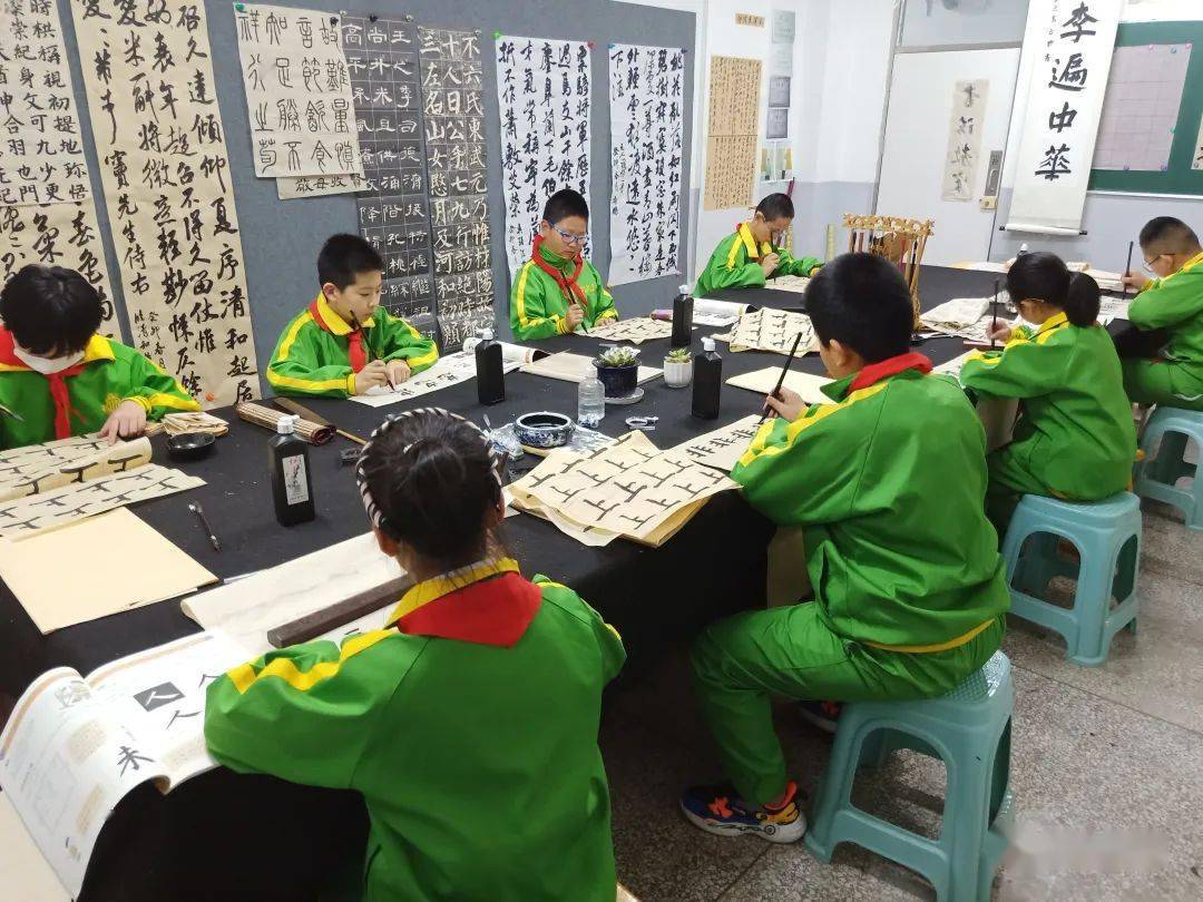 榆次区太行小学书法校队获山西省第四届 "翰墨薪传杯"中小学书写大赛