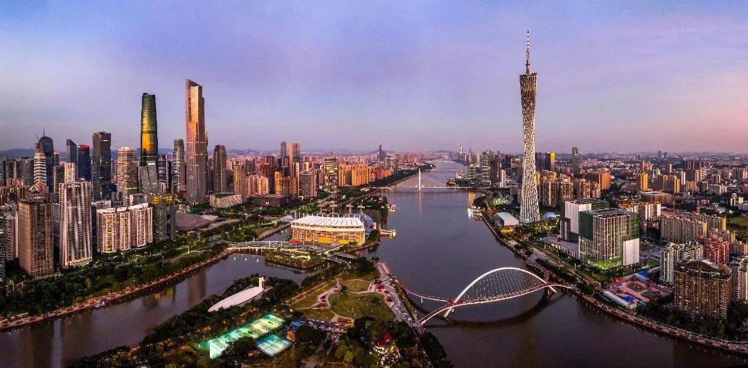 醉龙谭礼荣,凤梨丰收时刘丽嫦,图书馆的风采石建华,祠堂故事黄广龄