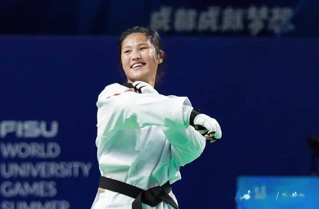 咱滕州这个"高大威猛"的小姑娘,好样的!_徐蕾_决赛_选手