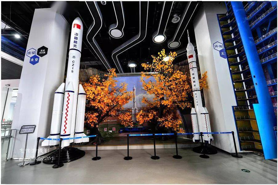 热天,雨天都不担心 : 诚毅科技馆(上天,陆地,下海,.