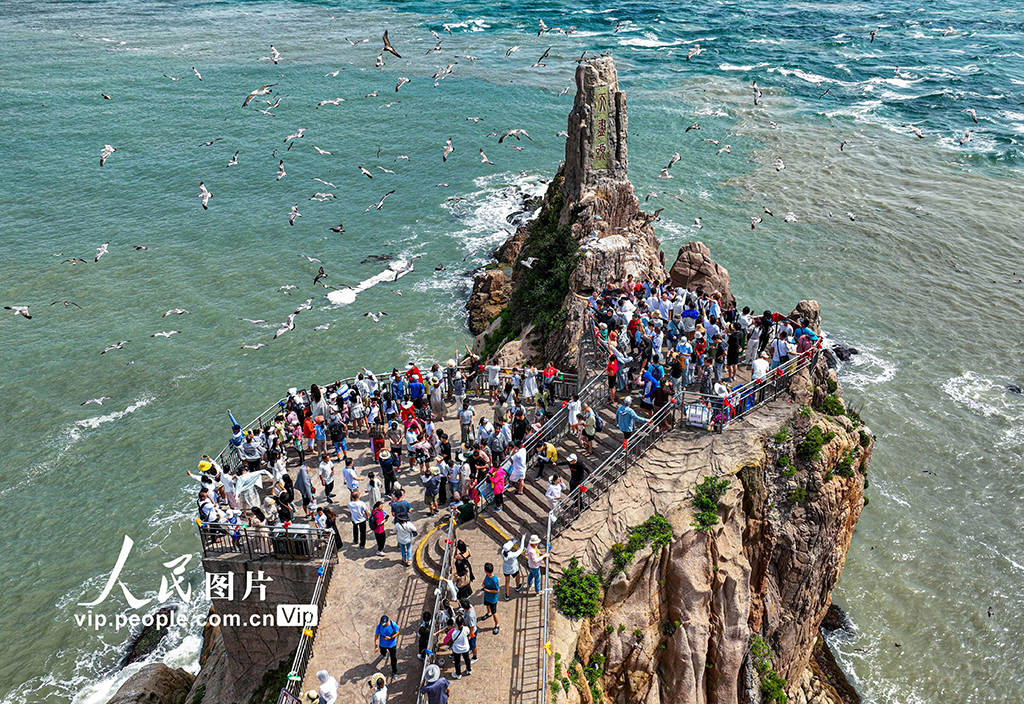 山东荣成:观海听潮_频道_成山头_图片