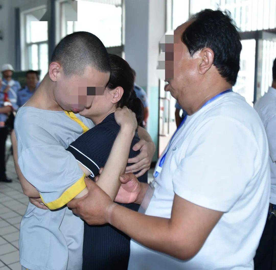 亲情促改造 帮教助新生