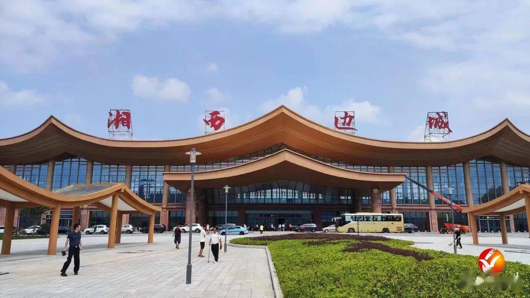 近百名残疾人到湘西边城机场体验无障碍乘机出行_花垣县_设施_社会