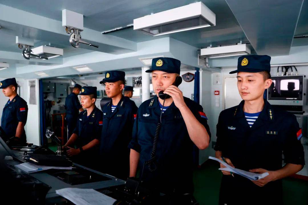 俄方参赛舰艇抵达山东青岛附近海域_比赛_中国海军_导弹护卫舰