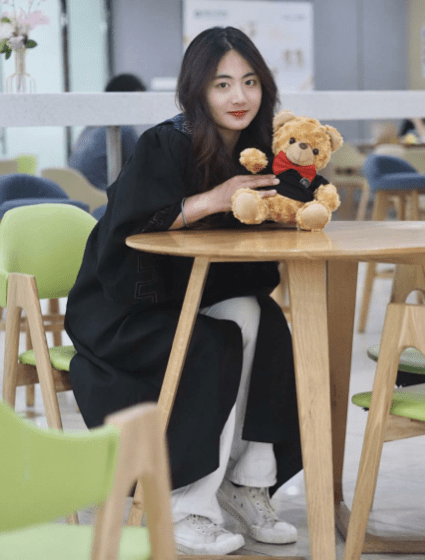 这些笑脸背后的故事,都写在了我与学生的"秘密基地"……_陆泰_笔记本