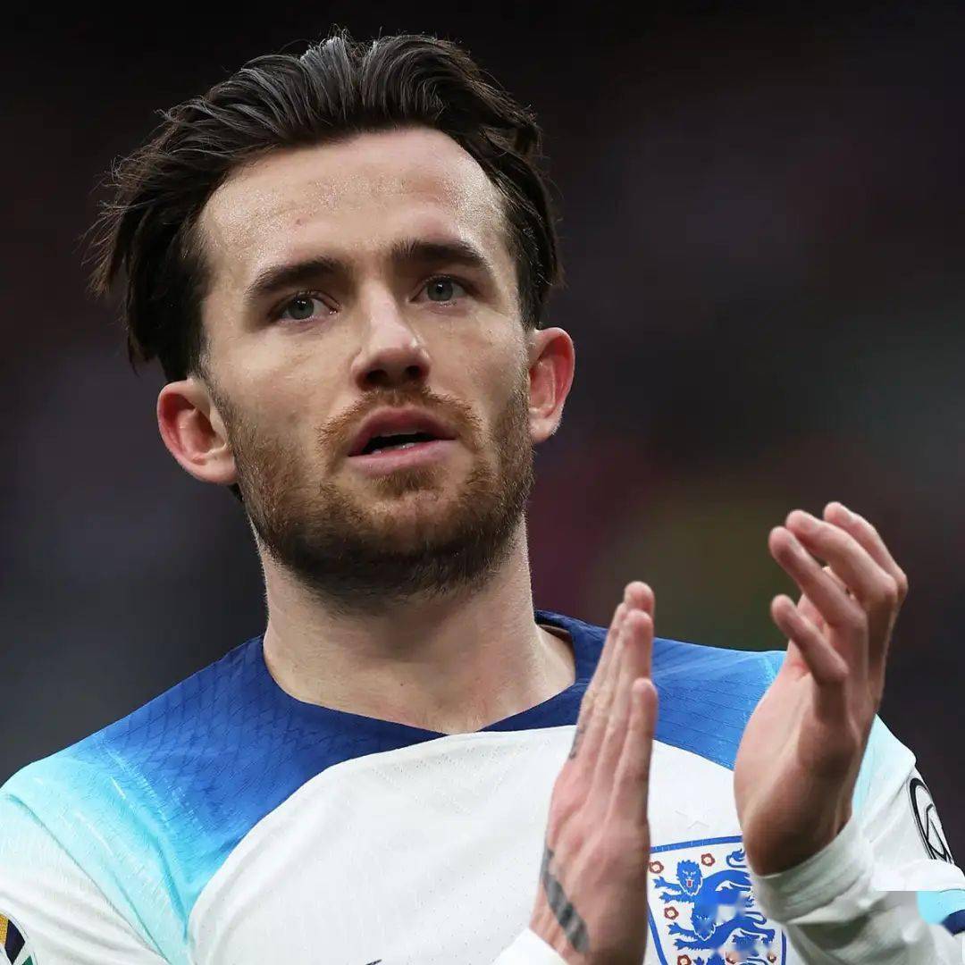 英国足球运动员 ben chilwell 居然是娅迷!_球衣_切尔西_英超