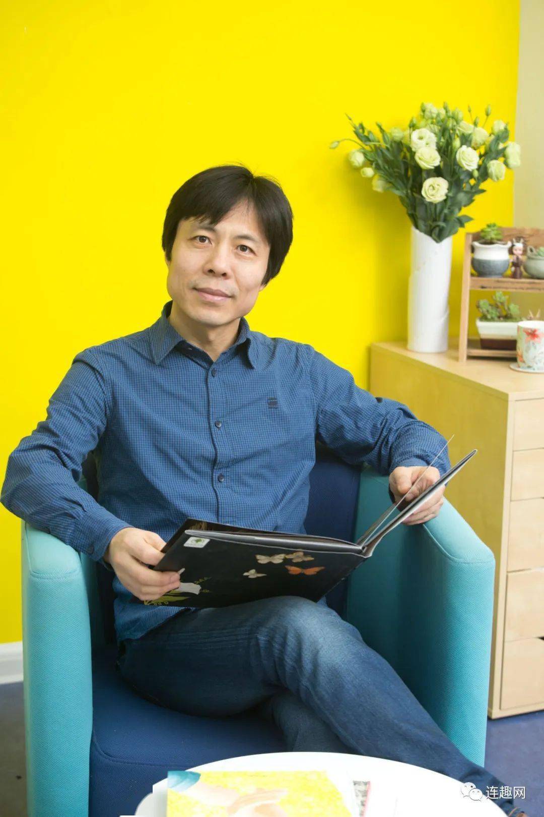 "赵刚直播间"直播预告:卢延光画说历史《百图系列画集》首发_连趣网