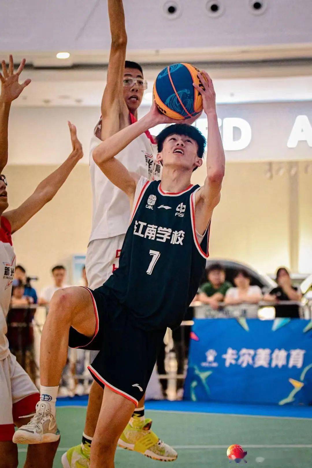 喜报| 镇江市江南学校男子篮球队勇夺省少年组冠军_江苏省_参赛_比赛