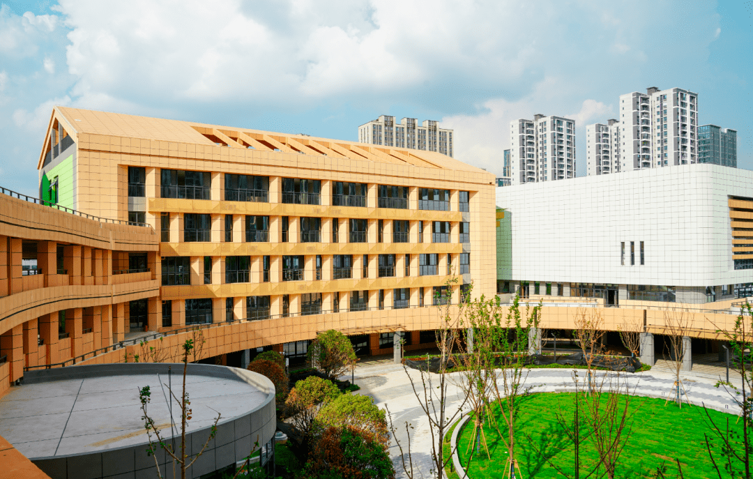 新区小学 1,新增优质学位2160个_湘江_设备_湖南