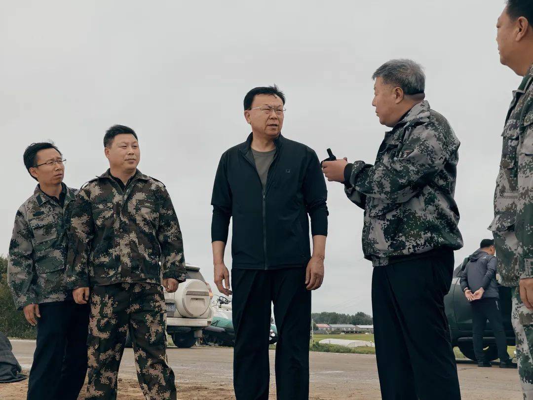 8月12日,副市长,市公安局局长,市级河长丁然到兰西县兰河乡西塘里泡屯