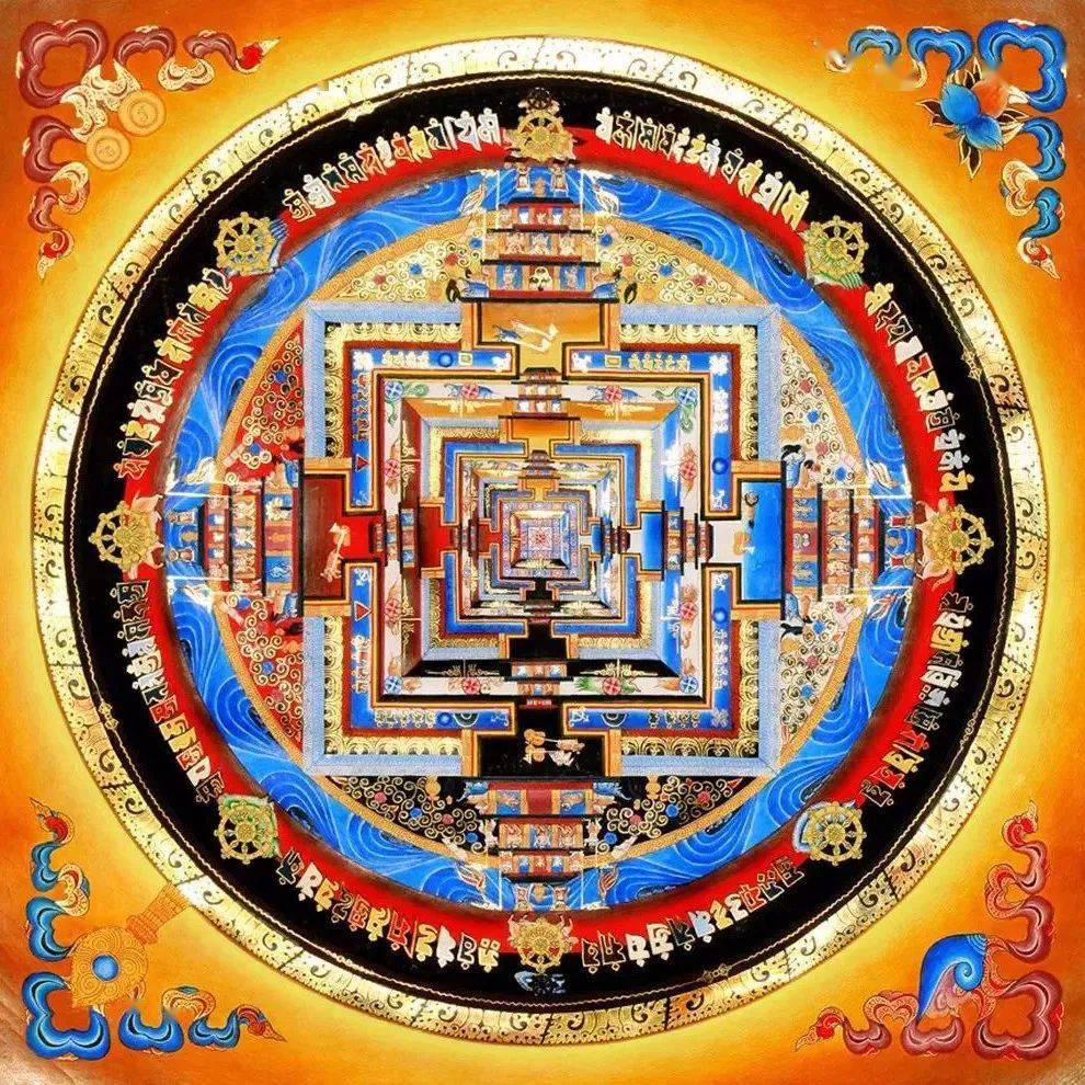 如果能以清净之意乐对大幻化网坛城恭敬顶礼,即可消除多种罪障,乃至破