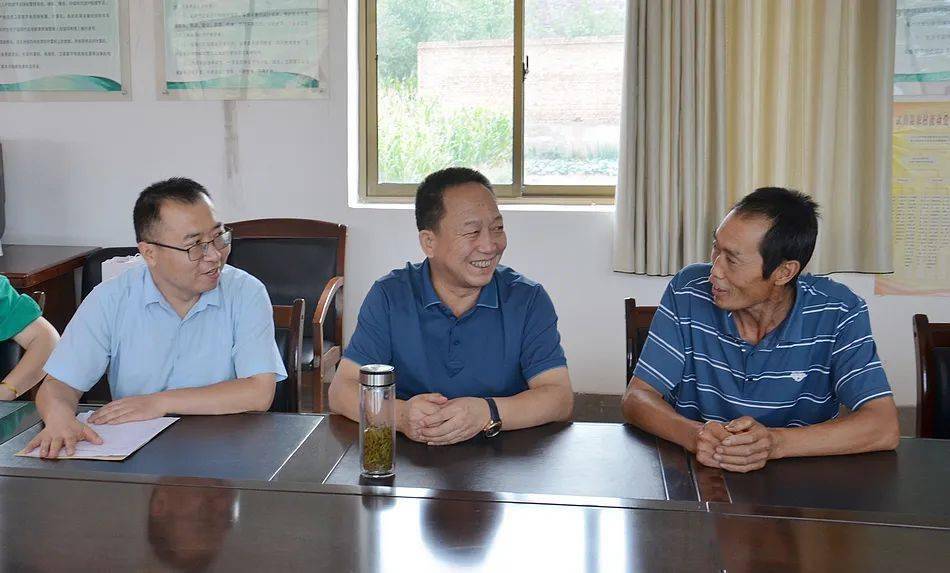 【关注】甘肃天秦律师事务所党支部开展捐助困难学子活动_宝鸡_何军兵