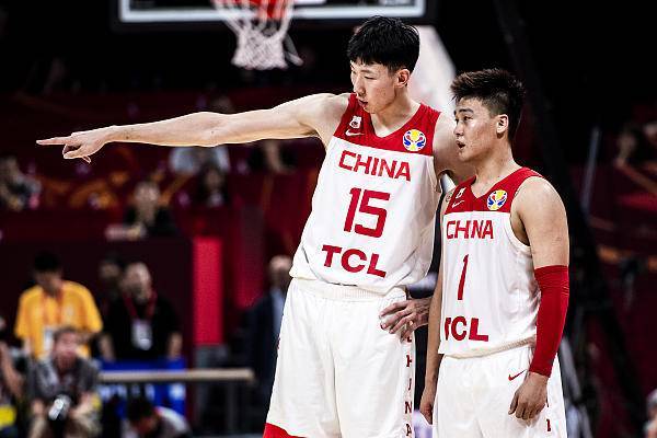 周琦、赵睿互换东家 广东男篮有望重回巅峰_新疆_中国篮协_相关