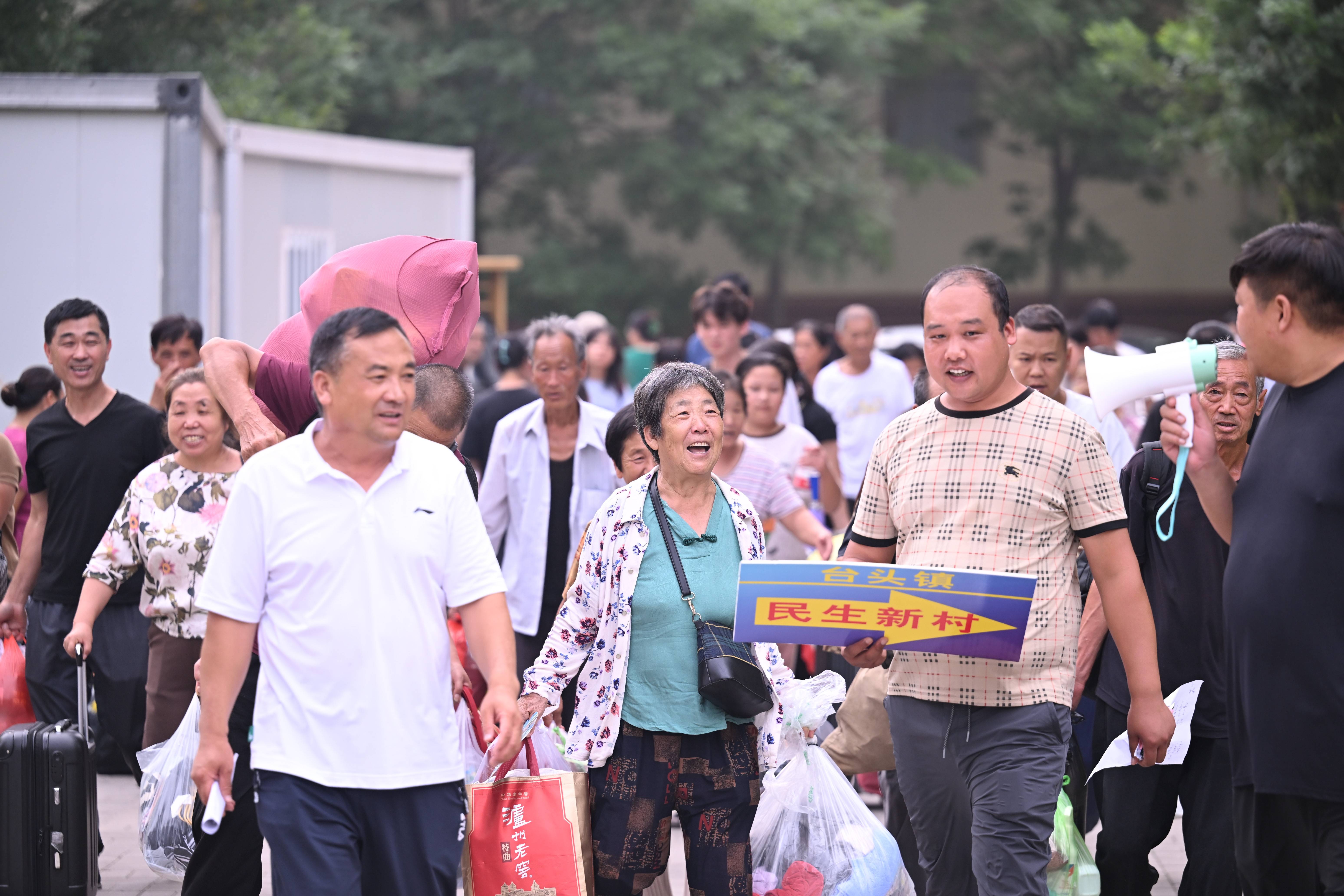 静海台头镇名人图片