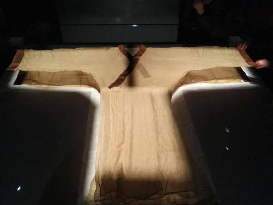 30多年，一件素纱襌衣复制品的诞生_文物_纺织_蚕丝