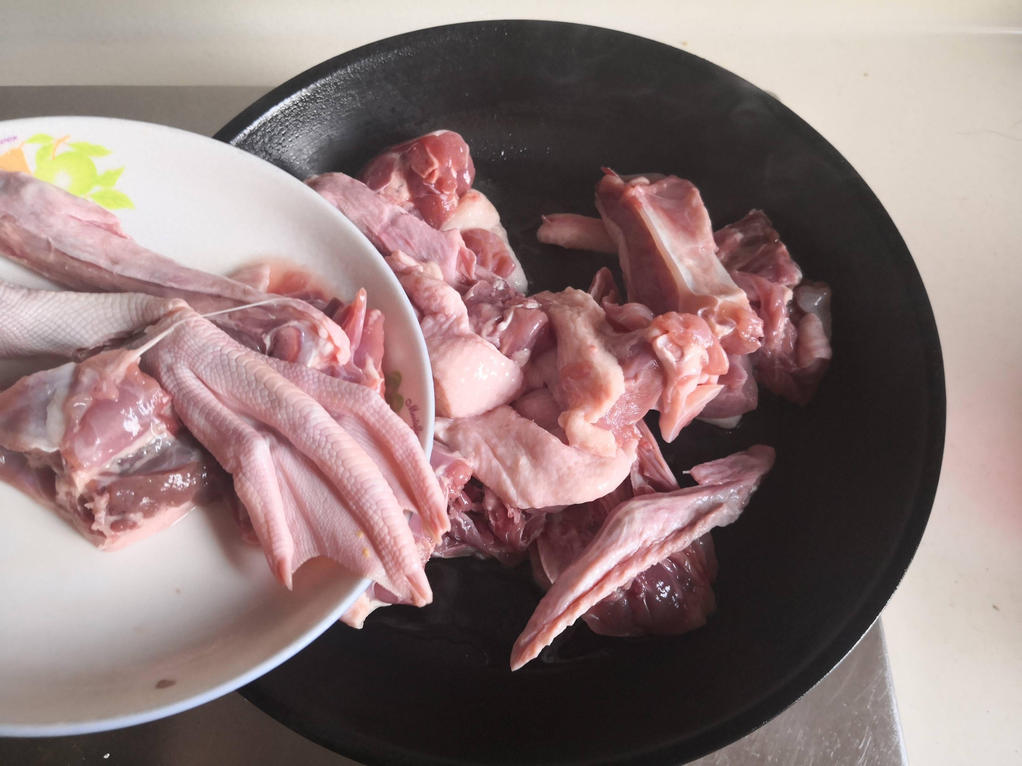 孕妇菜谱鸭子（孕妇鸭子炖什么好吃又营养） 孕妇菜谱鸭子（孕妇鸭子炖什么好吃又营养）《孕妇鸭子炖什么最好》 菜谱资讯