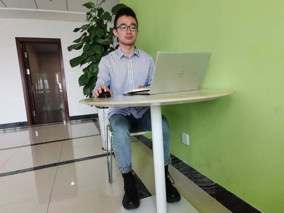 张海涛,大连理工大学机械工程学院2020级硕士研究生,硕士期间以第一