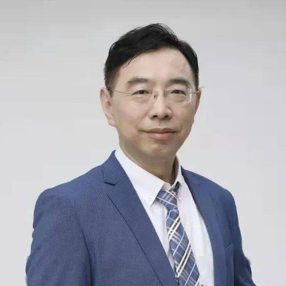 心理专家于东辉亲子家庭教育专家,作家广东省心理学会心理咨询与治疗