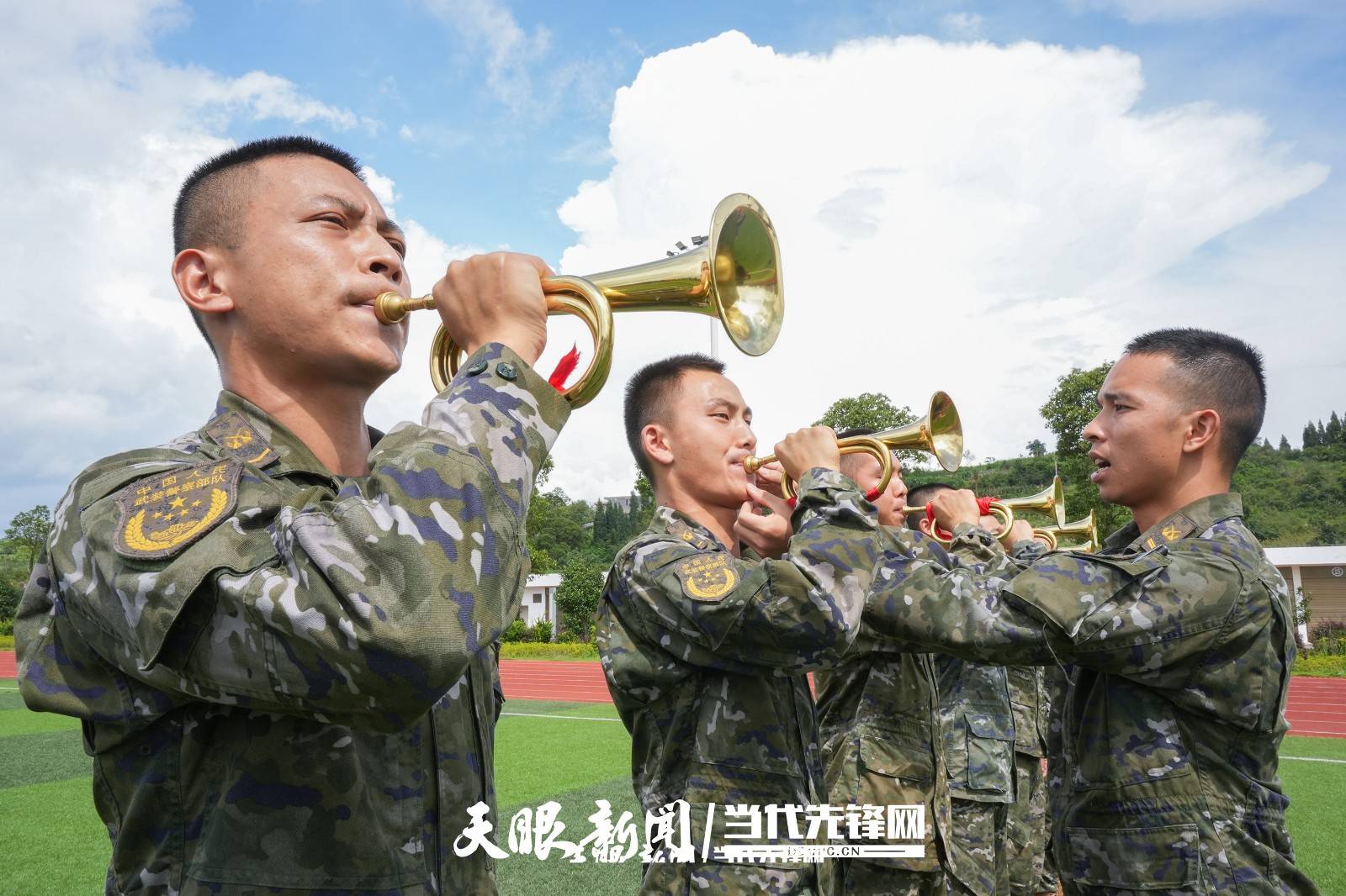 乐谱记忆,呼吸调整,军号吹奏等内容进行系统培训,不断增强司号员岗位