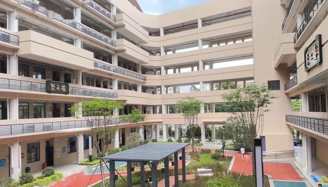 广州市海珠区新港路小学(东校区)