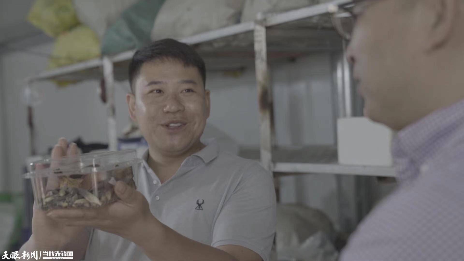 天眼人物 青年创业者陆世昌:要迅速适应社会竞争_凯里_军训_大学