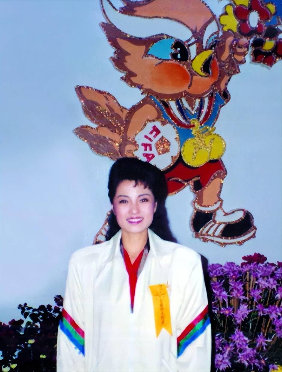 侯玉婷知道这个消息之后,参加了广东电视台的主持人选拔赛,这个时候的