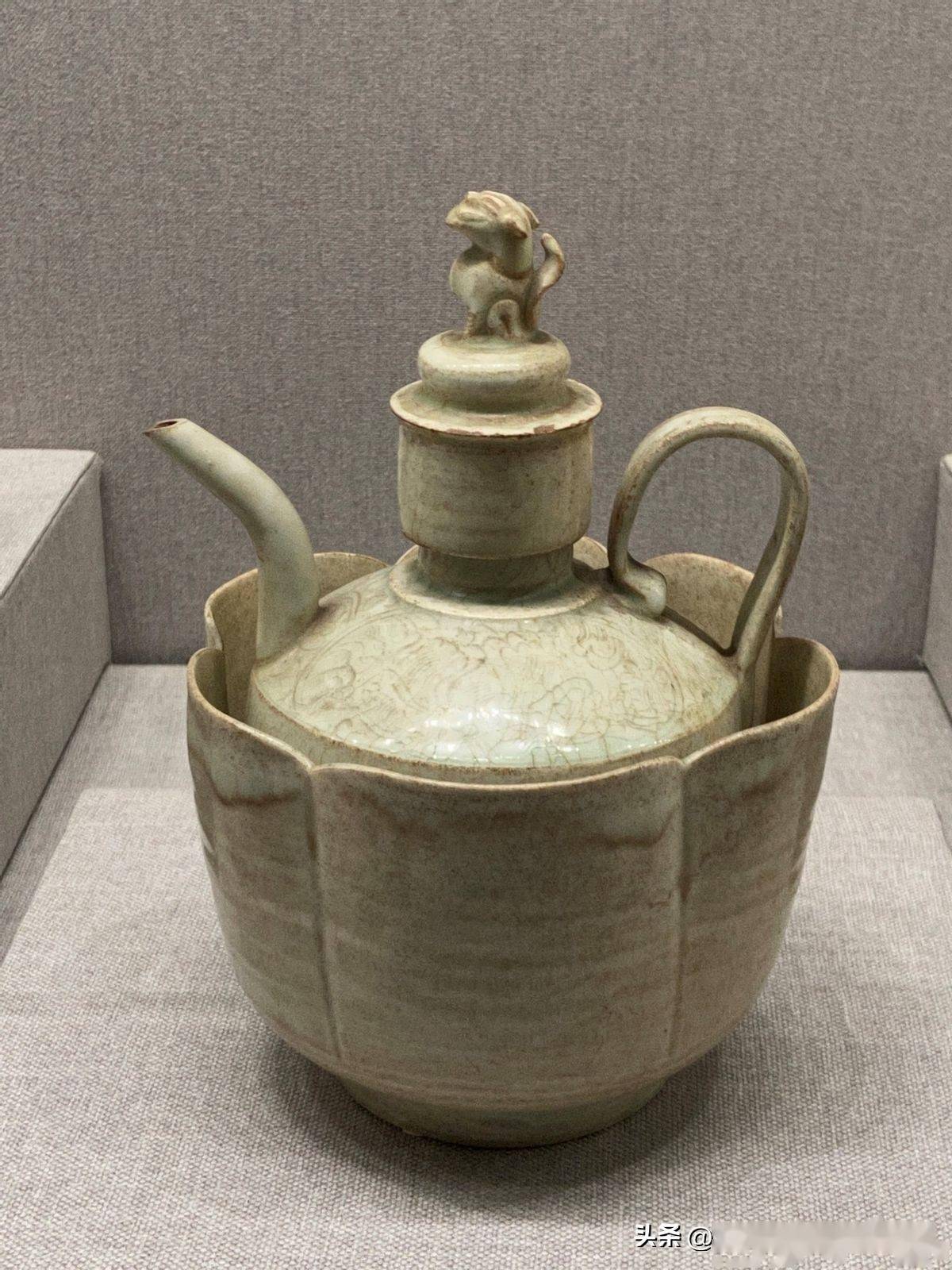 故宫陶瓷馆:素肌玉骨,瓷中美玉,宋代景德镇窑青白瓷_白釉_瓷器_时期