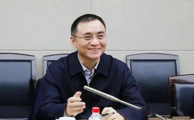 孙强,国网陕西省电力有限公司董事,总经理,党委副书记.